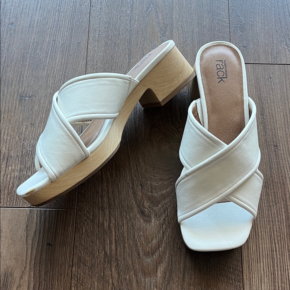 🌸Closet Clean Out🌸 White Sandal Mules